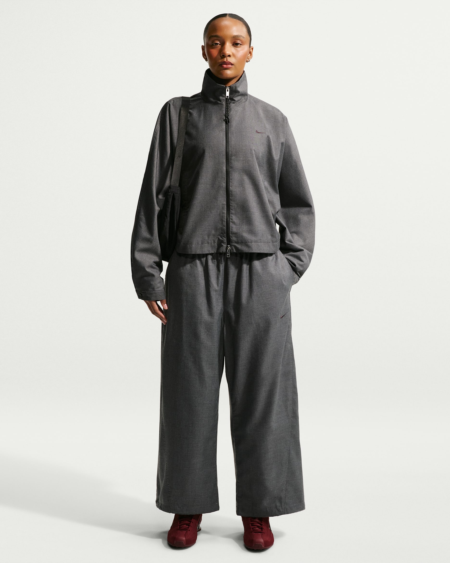 Nike Sportswear Women's Oversized Mid-Rise Woven Pants. Nike.com